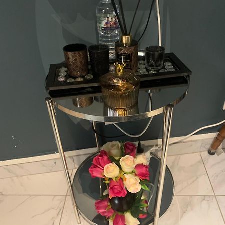 サルセルCharmant Studio Dans Maisonアパートメント エクステリア 写真